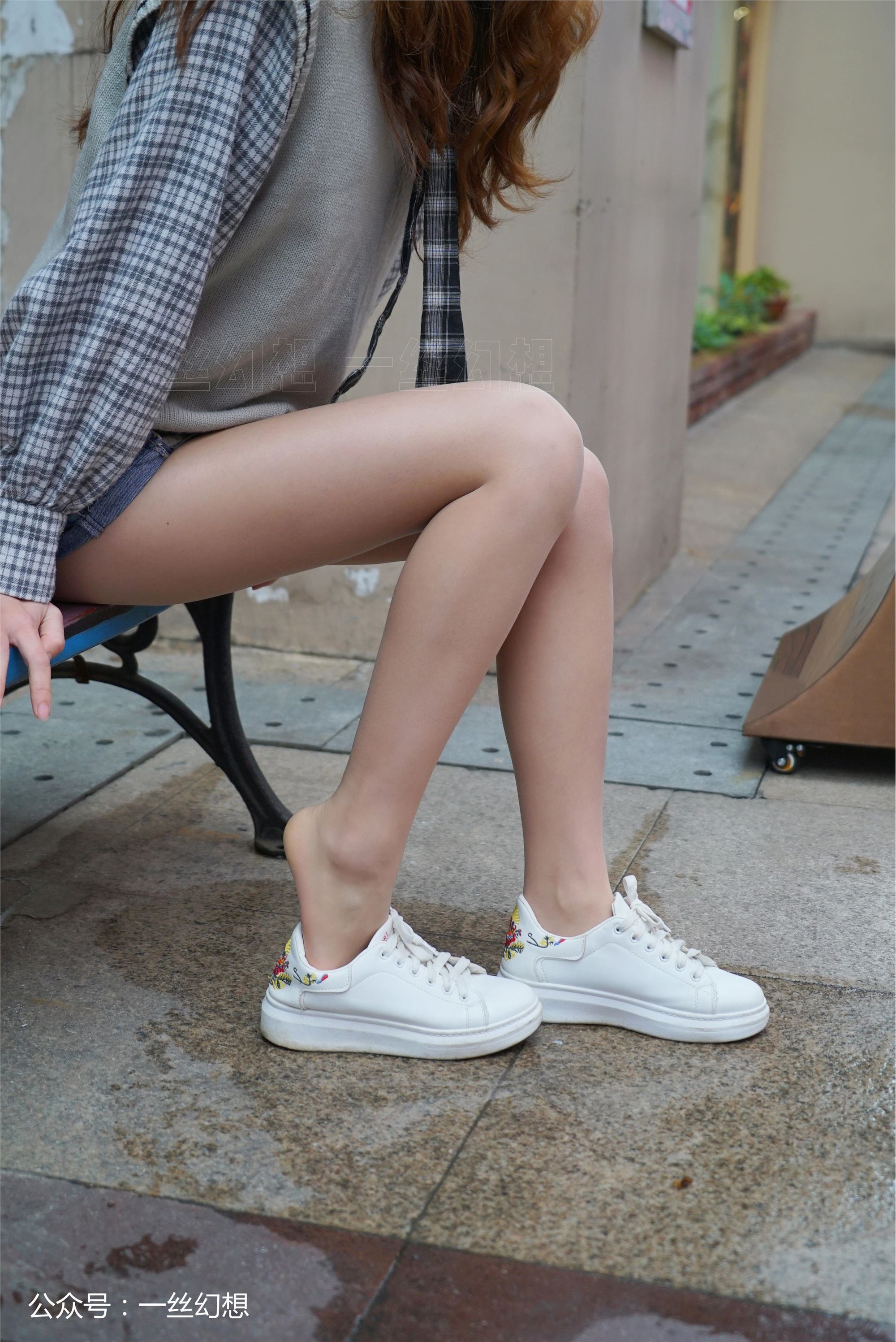 高丝女子图鉴 袜小喵×一丝幻想 NZ051 莹